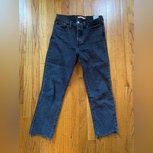 Gray Levi’s straight leg cropped